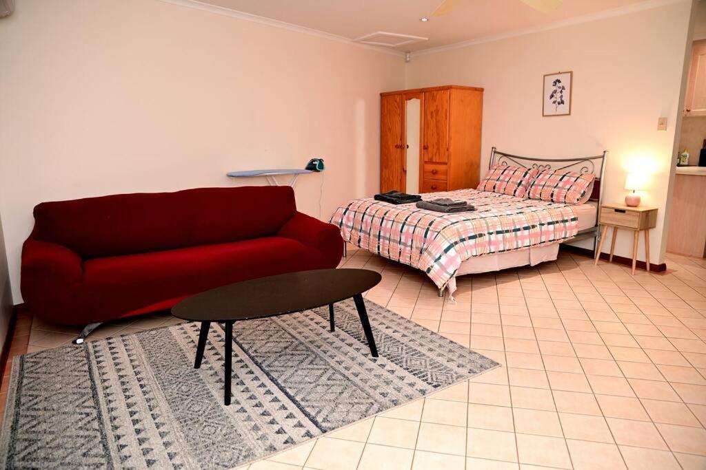 Spacious Studio In Alicesprings Queenbed+Ksairbed อลิซสปริงส์ ภายนอก รูปภาพ