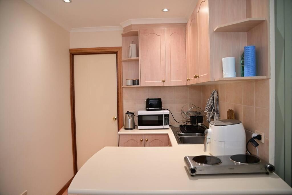 Spacious Studio In Alicesprings Queenbed+Ksairbed อลิซสปริงส์ ภายนอก รูปภาพ