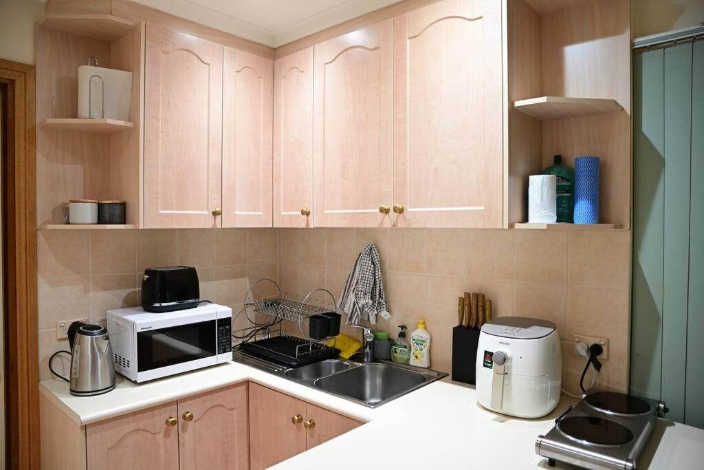 Spacious Studio In Alicesprings Queenbed+Ksairbed อลิซสปริงส์ ภายนอก รูปภาพ